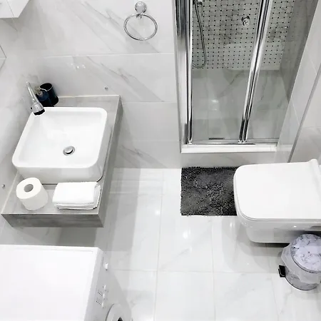 Center With A Modern Breeze