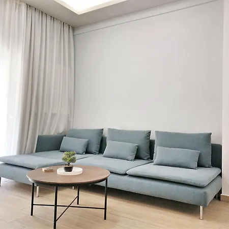 Center With A Modern Breeze