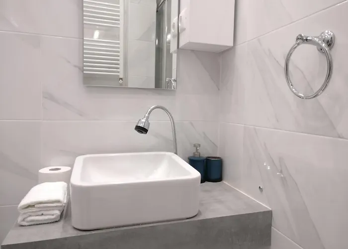 Center With A Modern Breeze Apartament