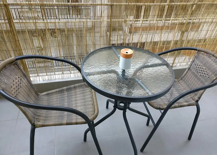 Center With A Modern Breeze